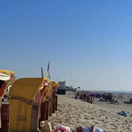 Aan Zee - 100m Egmond aan Zee