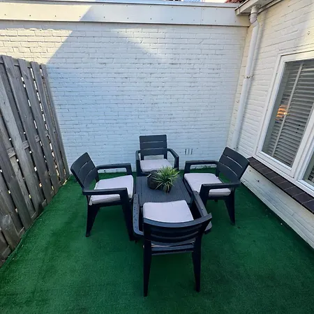 Aan Zee - 100m * Egmond aan Zee