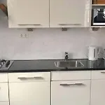 Aan Zee - 100m Appartement *