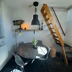 Aan Zee - 100m Egmond aan Zee
